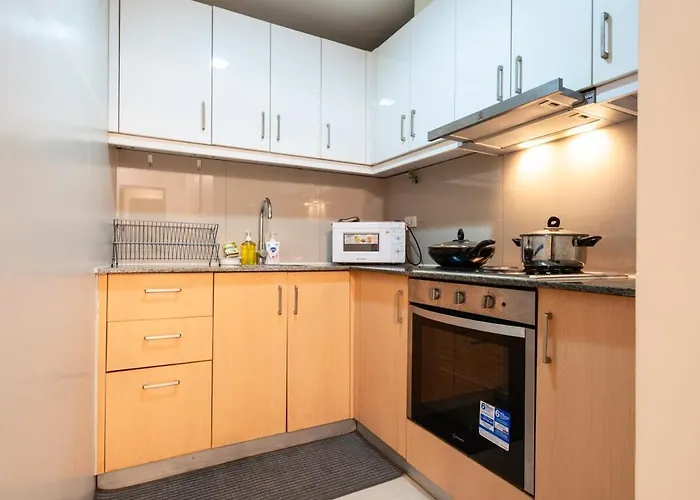 Florence Mc Kinley Spacious 2 Bedroom, 2 Balcony Nr Mall, T3 Airport