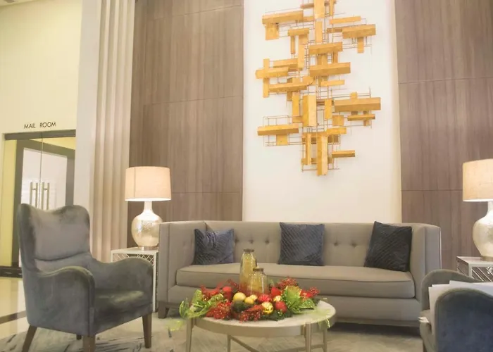 Apartment Florence Mc Kinley Spacious 2 Bedroom, 2 Balcony Nr Mall, T3 Airport Manila