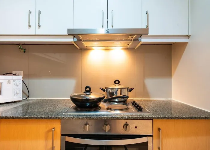 Florence Mc Kinley Spacious 2 Bedroom, 2 Balcony Nr Mall, T3 Airport Apartment