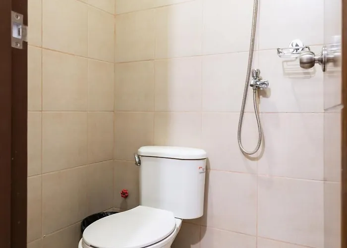 Florence Mc Kinley Spacious 2 Bedroom, 2 Balcony Nr Mall, T3 Airport