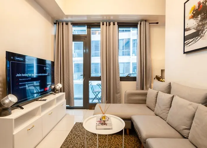 Apartment Florence Mc Kinley Spacious 2 Bedroom, 2 Balcony Nr Mall, T3 Airport *