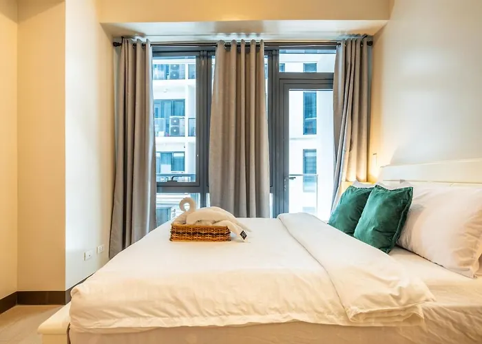 Apartment Florence Mc Kinley Spacious 2 Bedroom, 2 Balcony Nr Mall, T3 Airport *